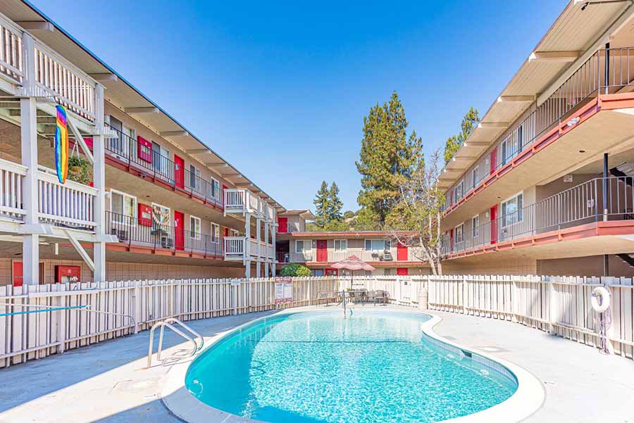 Lotus Apartments photo 3